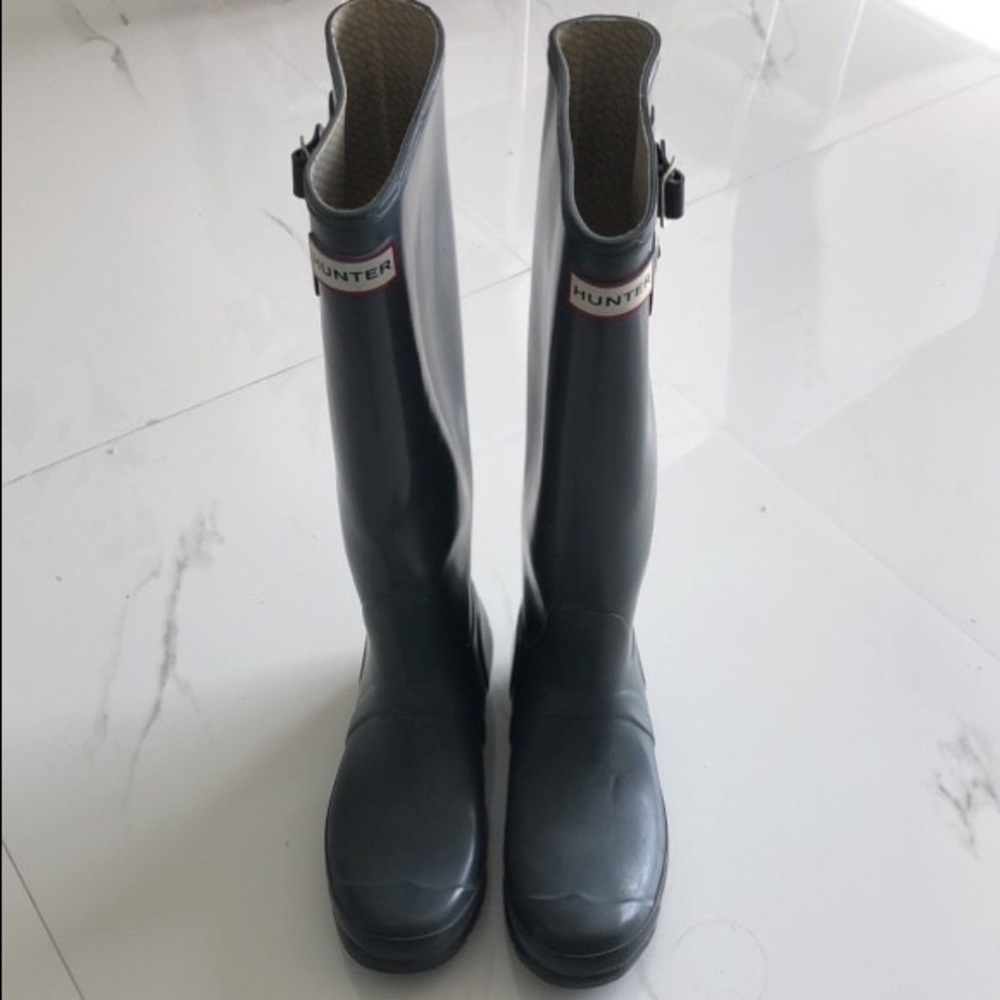 Grey hunter boots